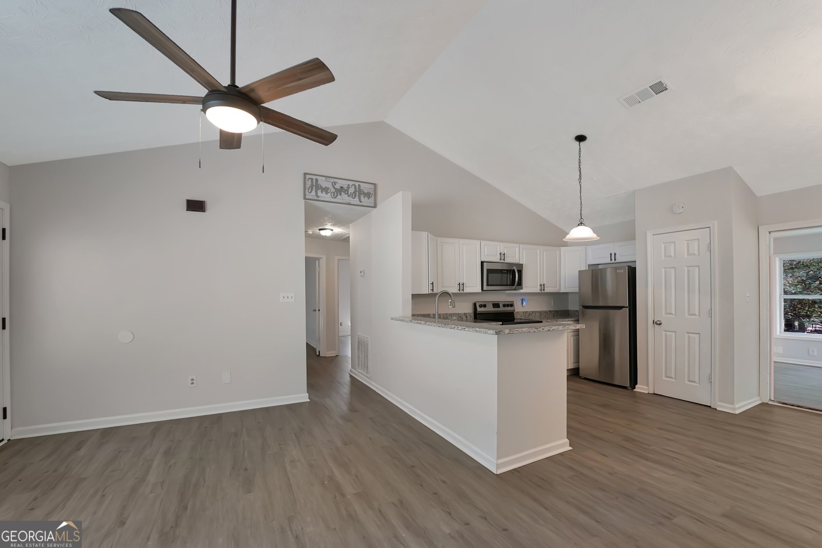 107 Woodridge Drive Stockbridge - Photo 12