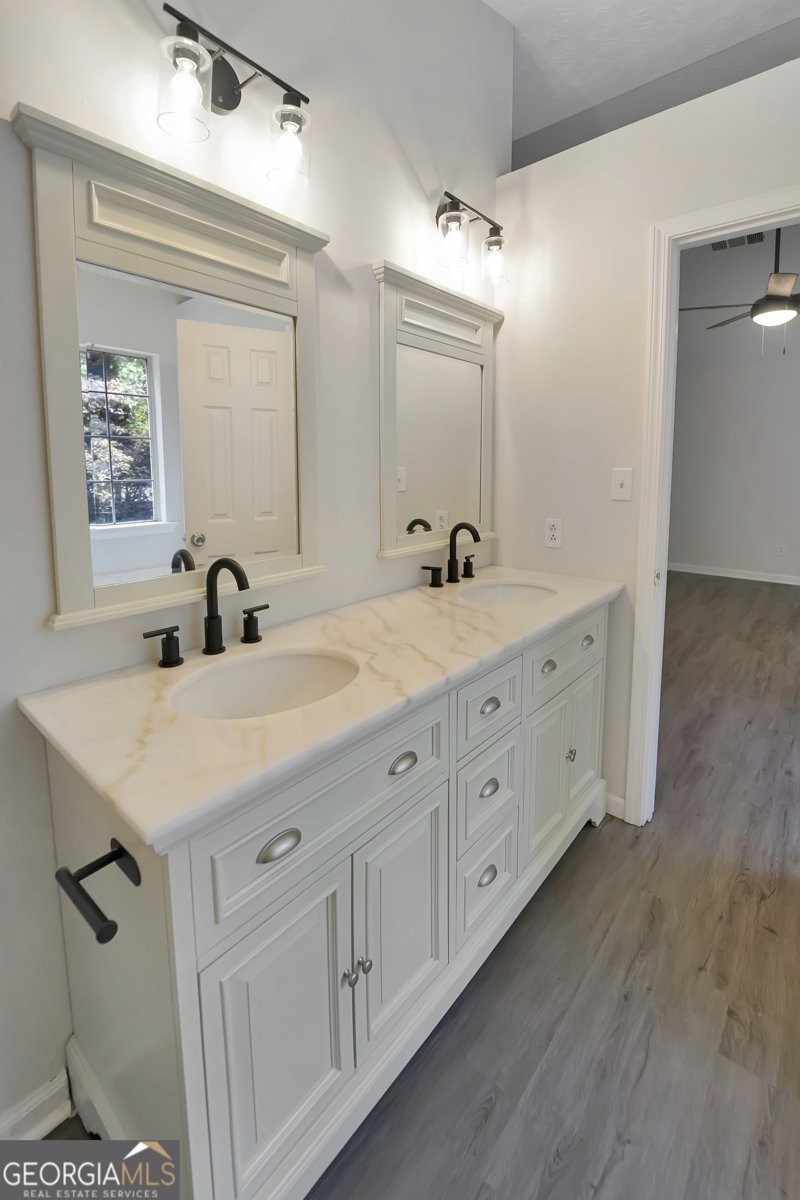 107 Woodridge Drive Stockbridge - Photo 16