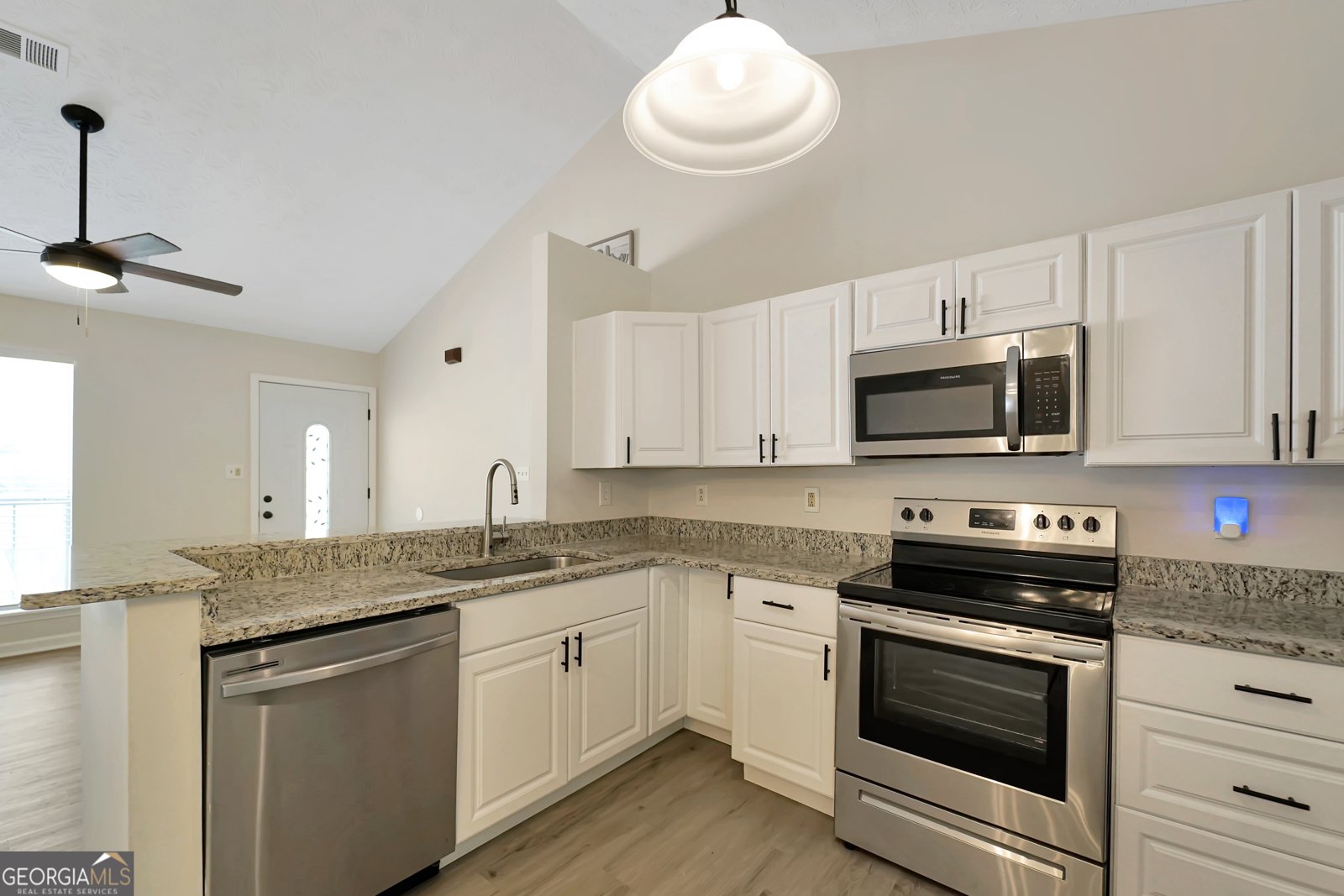 107 Woodridge Drive Stockbridge - Photo 7