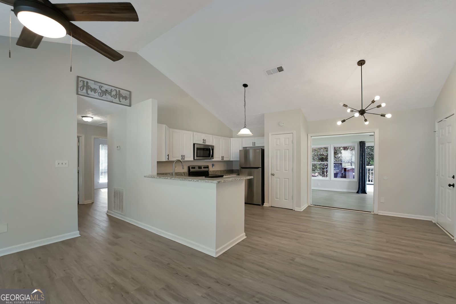 107 Woodridge Drive Stockbridge - Photo 9