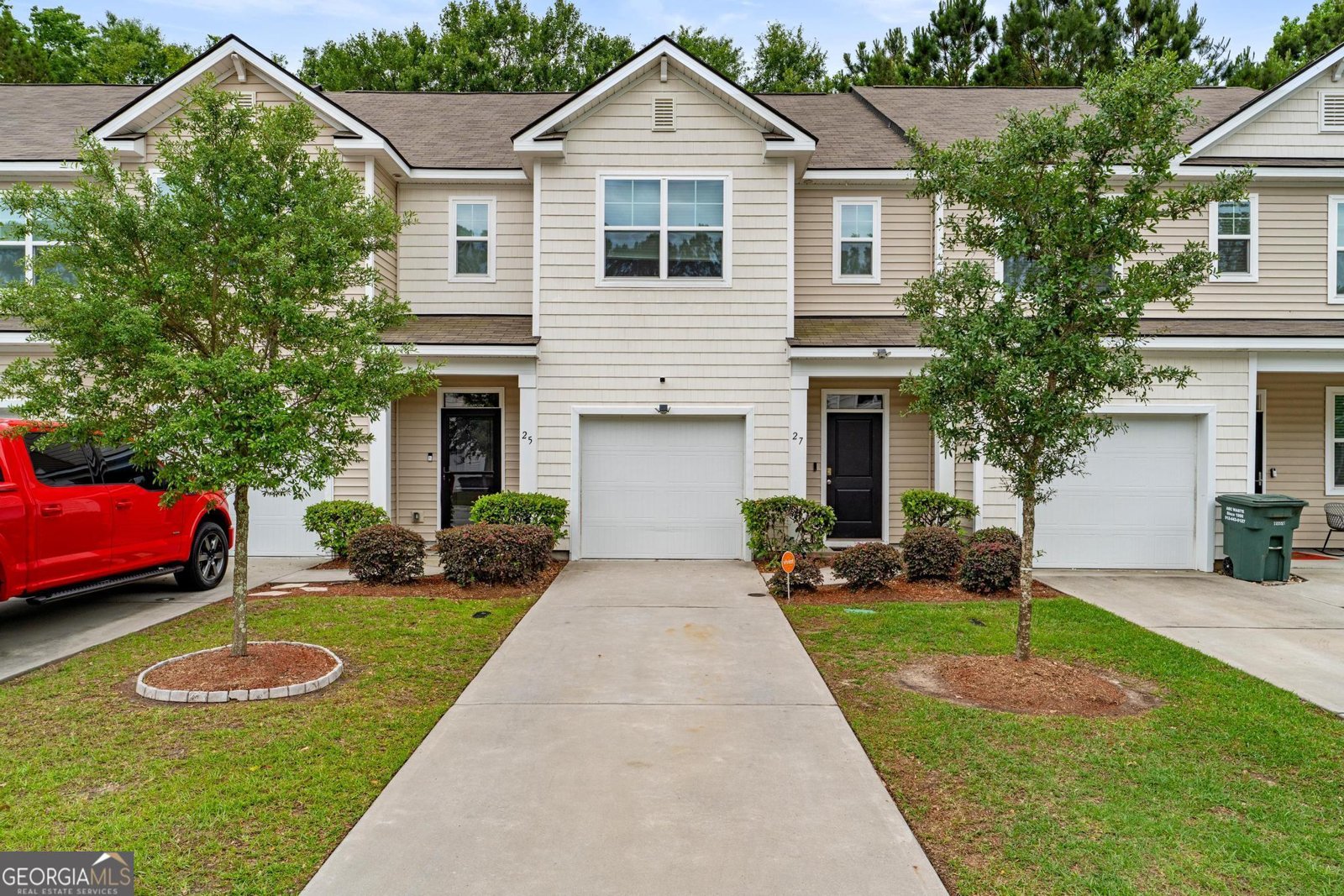 27 Villas Of Garrard Drive Savannah - main photo
