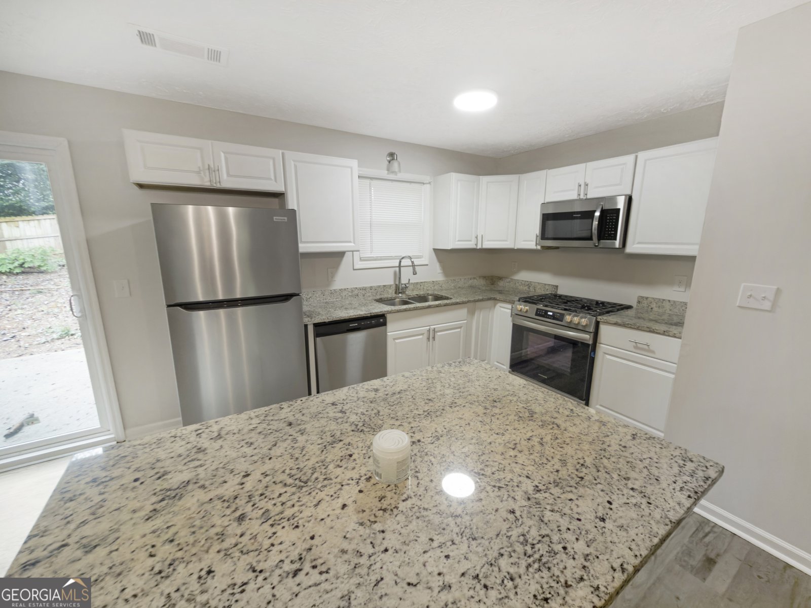 675 Lakeridge Drive Conyers - Photo 6