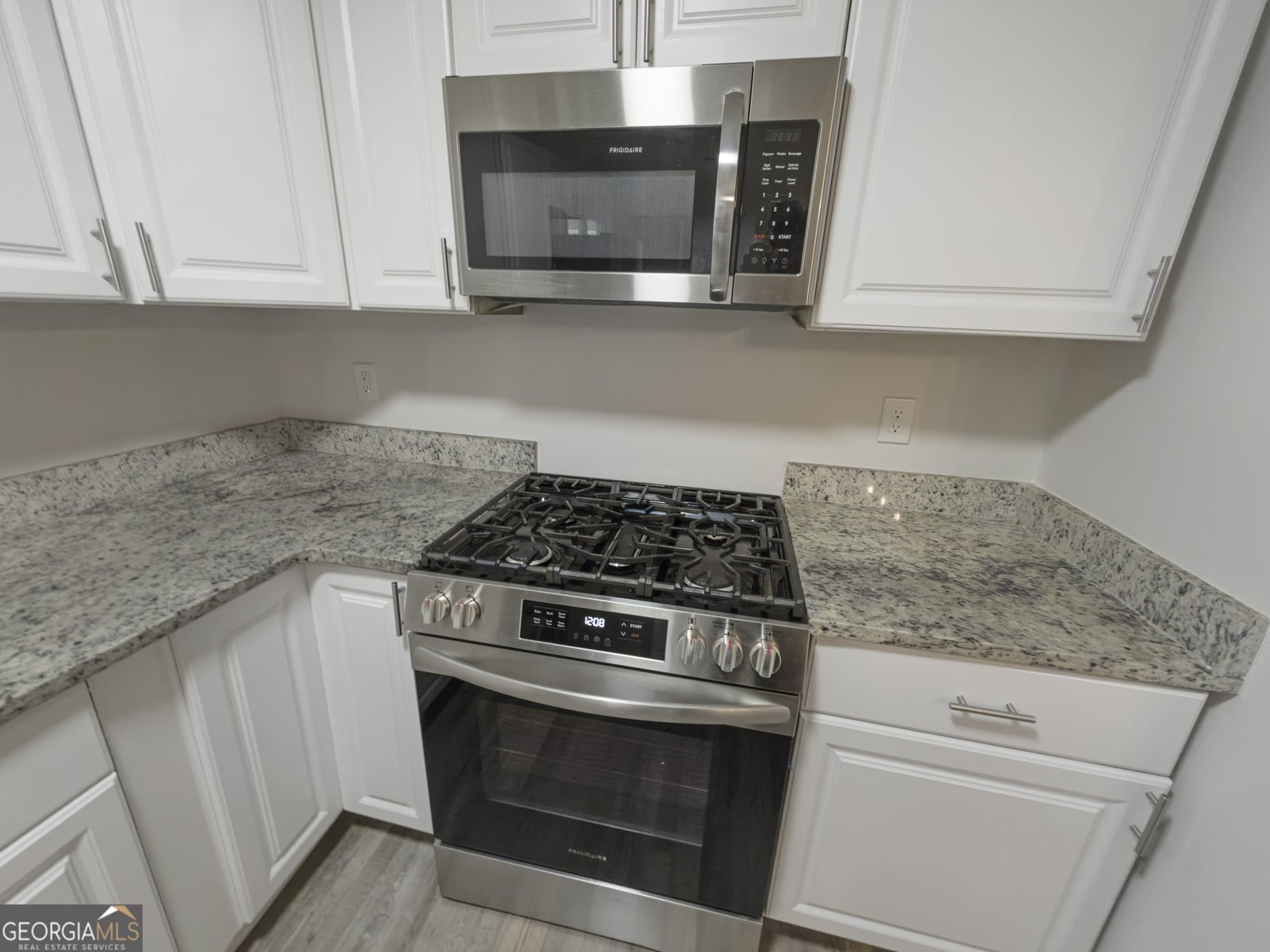 675 Lakeridge Drive Conyers - Photo 8