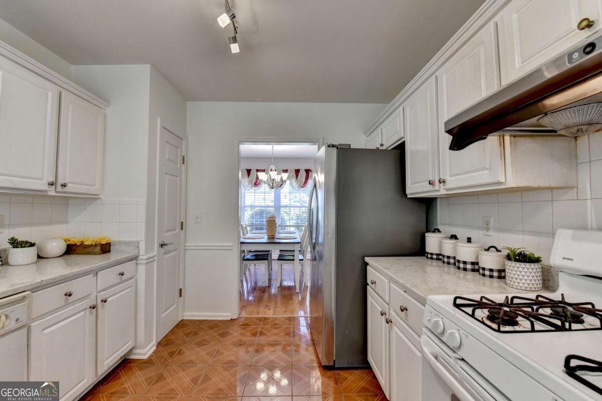 5690 Martin Grove Drive Lilburn - Photo 6