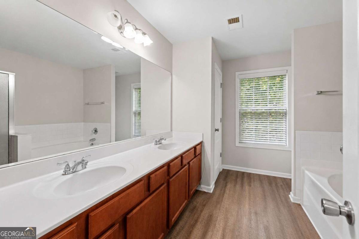 242 Valley Xing Road Canton - Photo 12