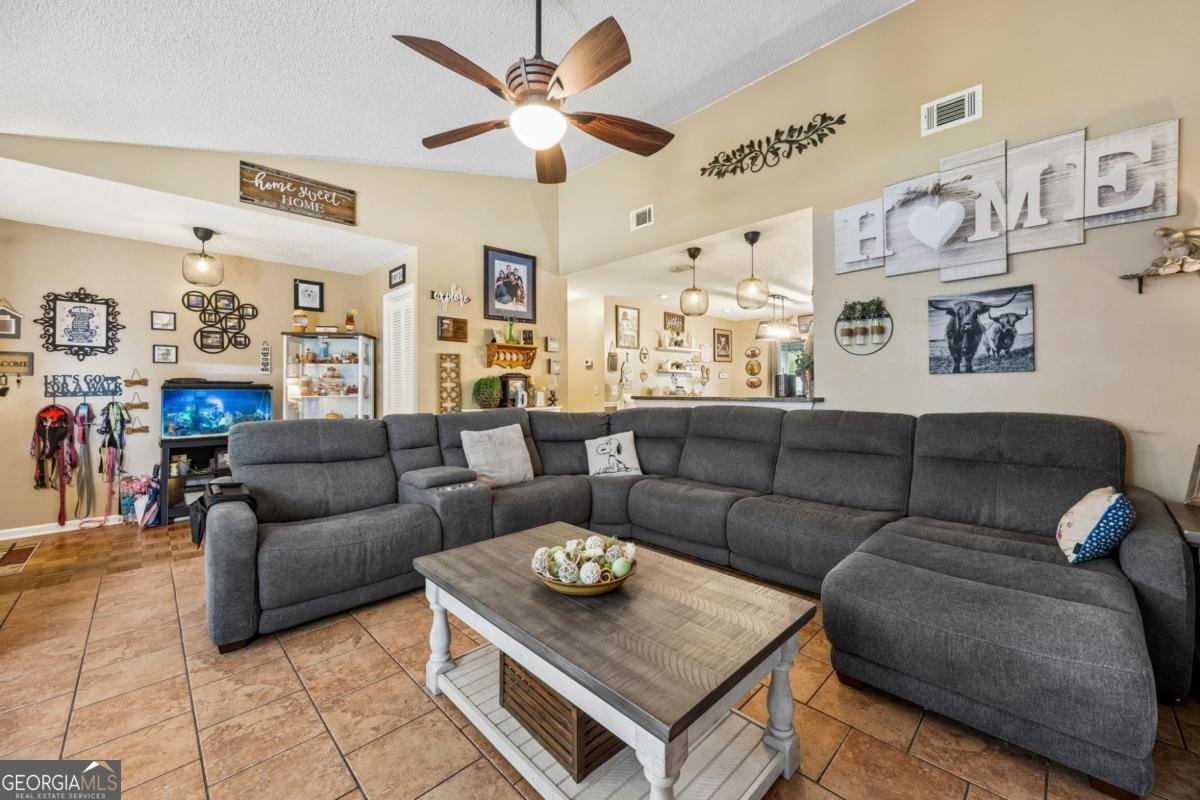 204 Woodvalley Drive Kingsland - Photo 11