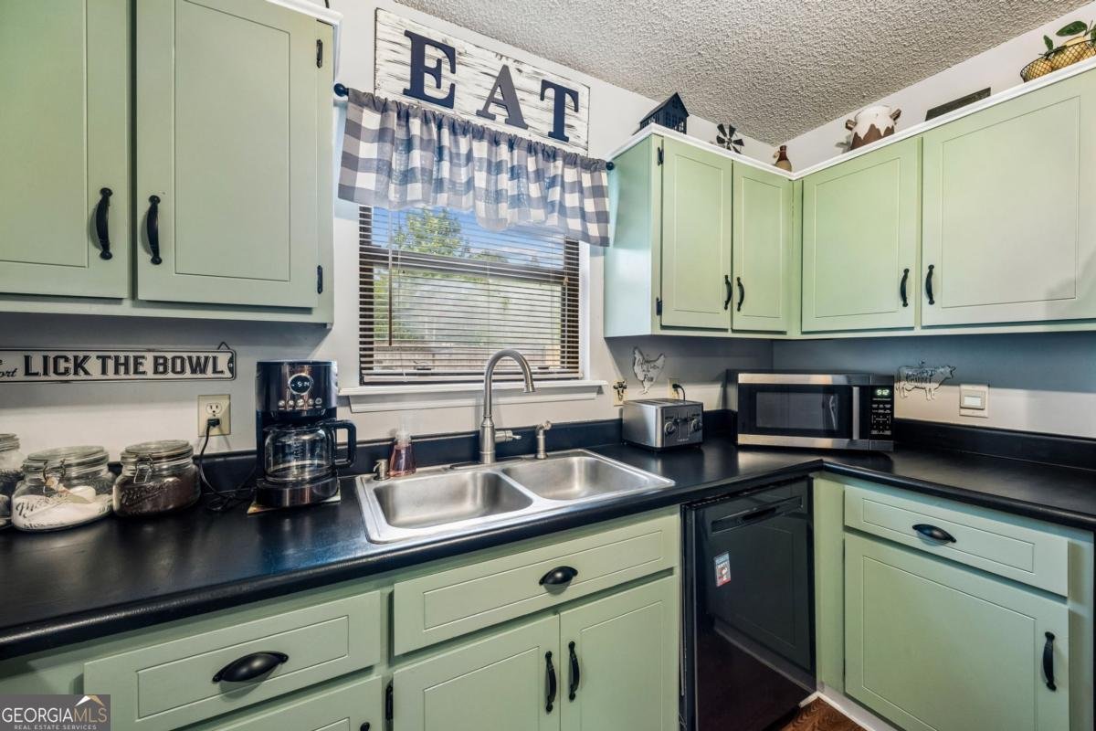 204 Woodvalley Drive Kingsland - Photo 21