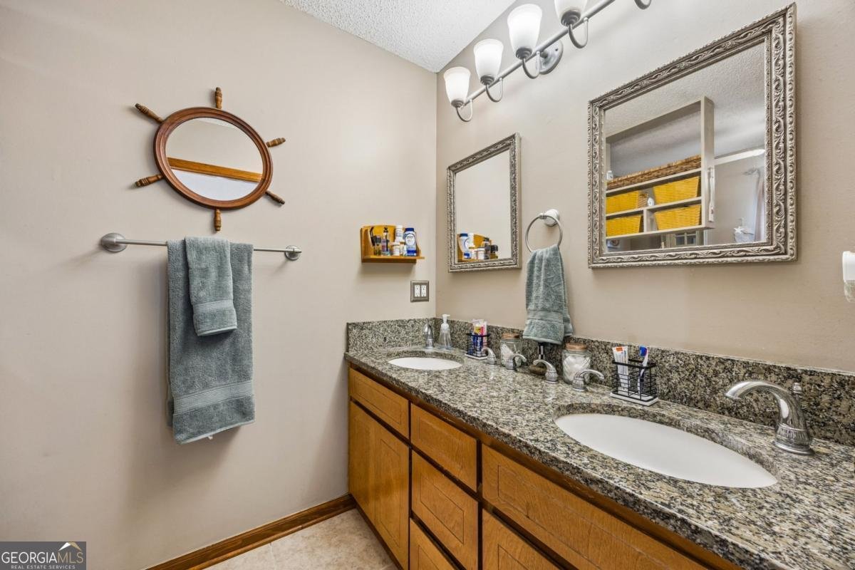 204 Woodvalley Drive Kingsland - Photo 27