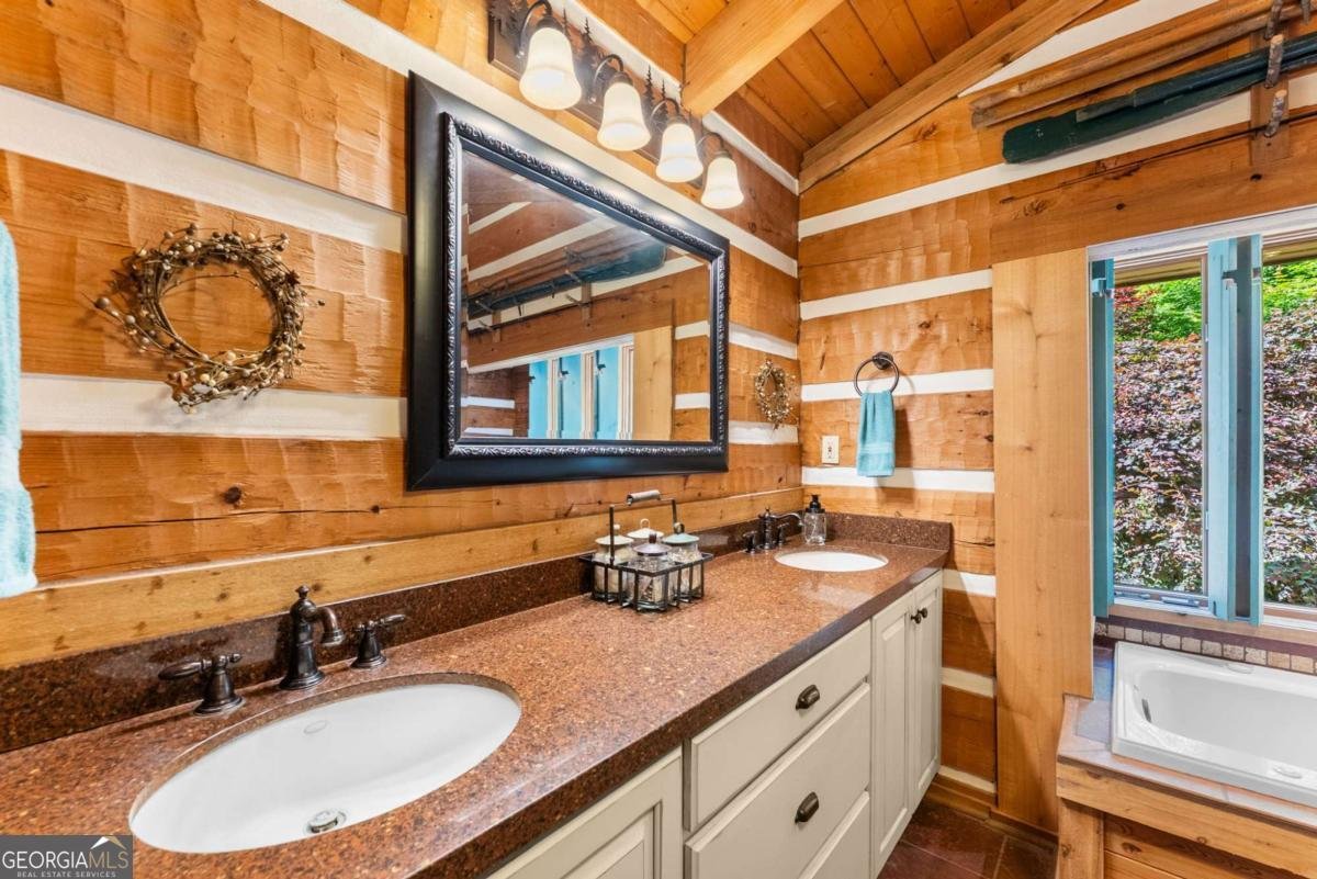 1131 Lee Circle Statham - Photo 24