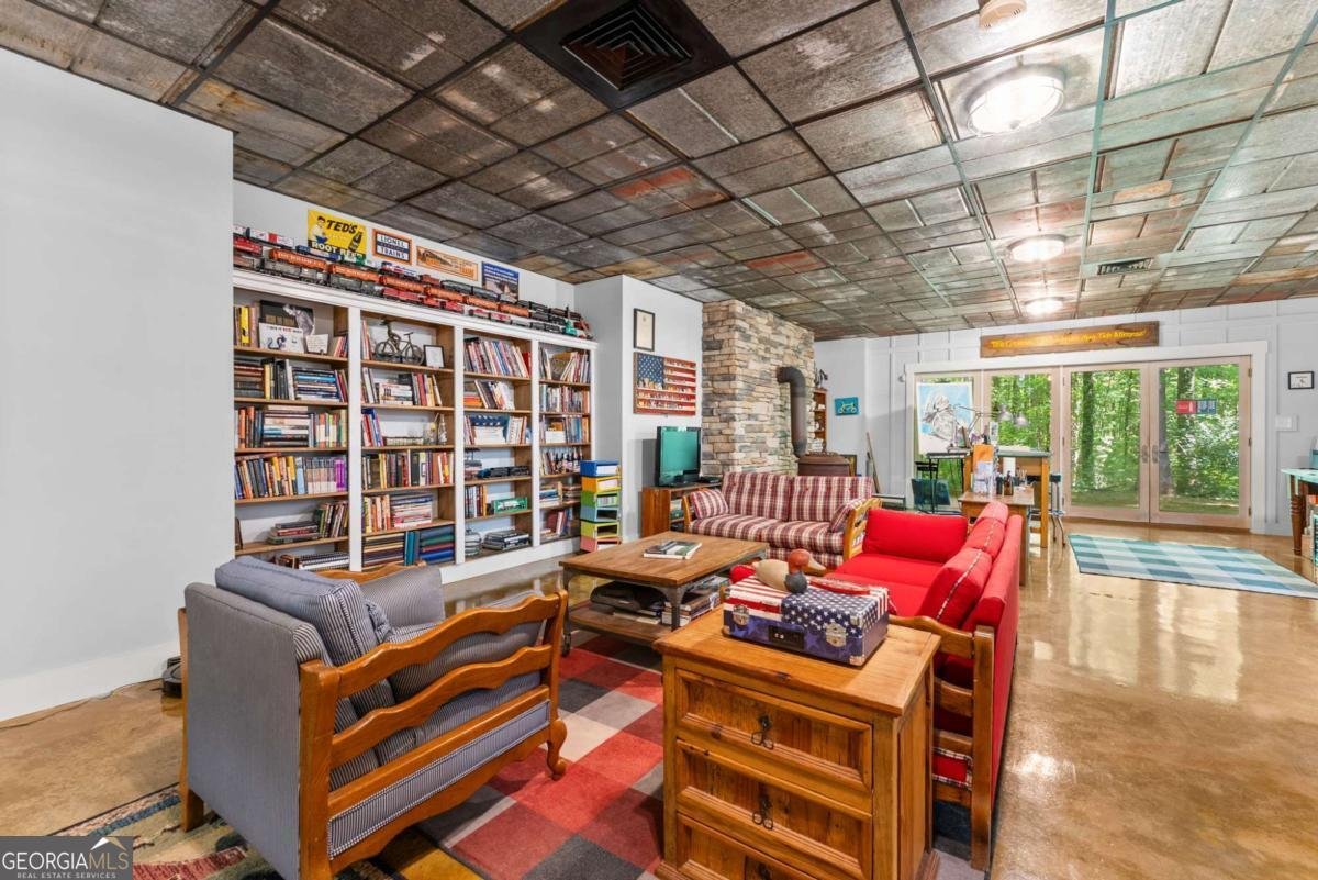 1131 Lee Circle Statham - Photo 43