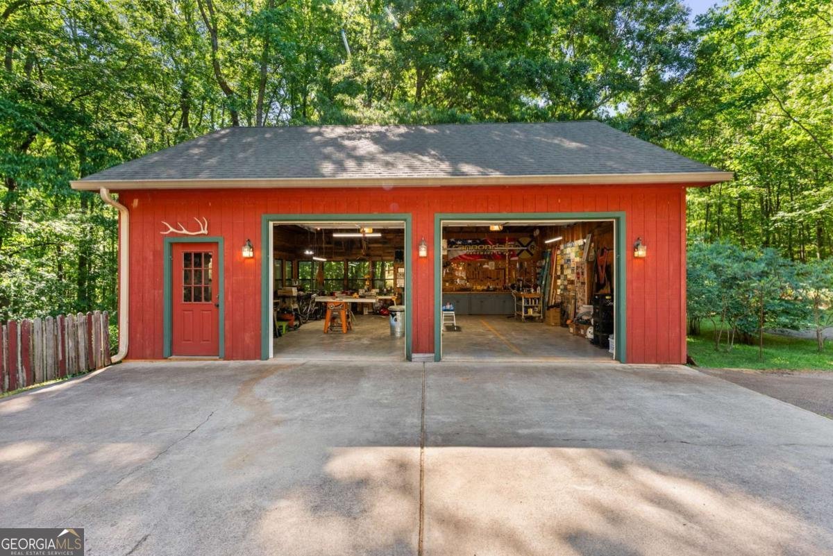 1131 Lee Circle Statham - Photo 69