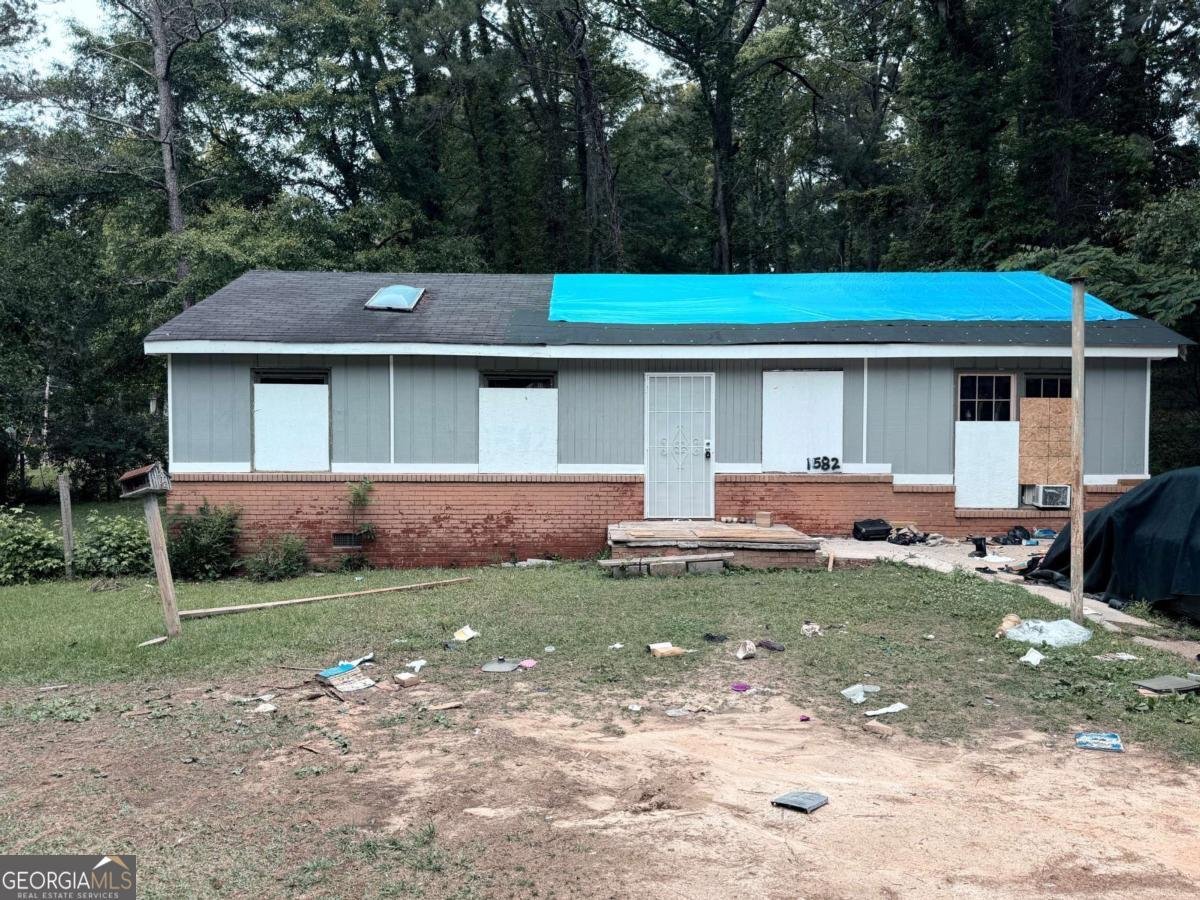 1582 Bridgeport Drive Atlanta - main photo