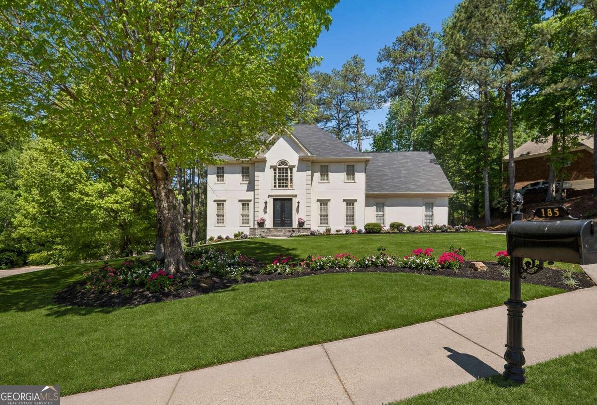 185 Chickering Lake Drive Roswell - main photo