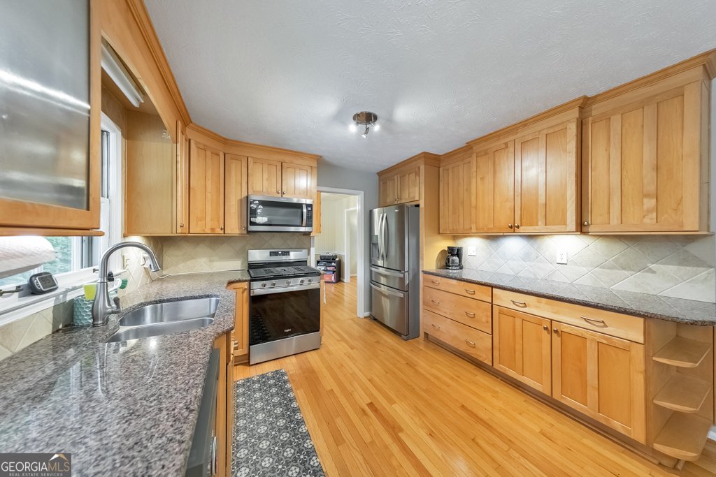 2711 Georgian Court Marietta - Photo 15