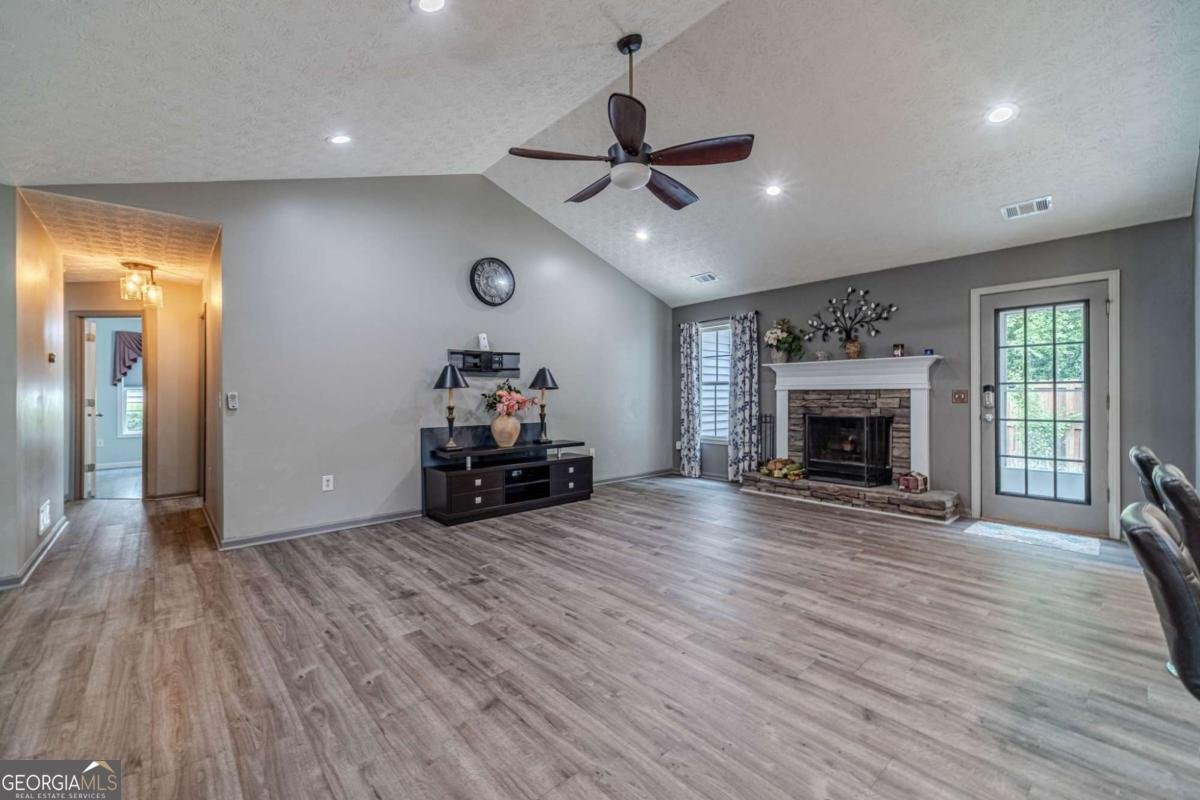 3244 Watson Meadow Lane Loganville - Photo 11