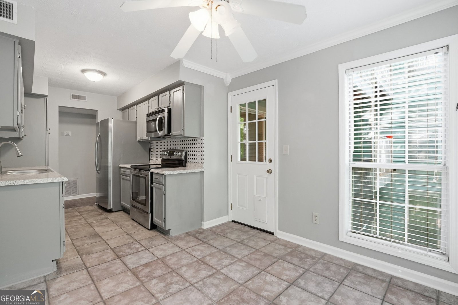 704 Glenleaf Drive Peachtree Corners - Photo 10