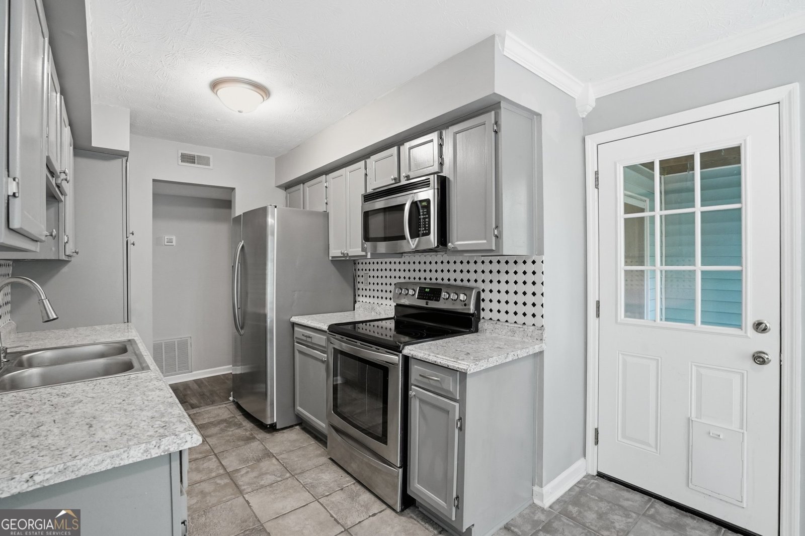 704 Glenleaf Drive Peachtree Corners - Photo 13