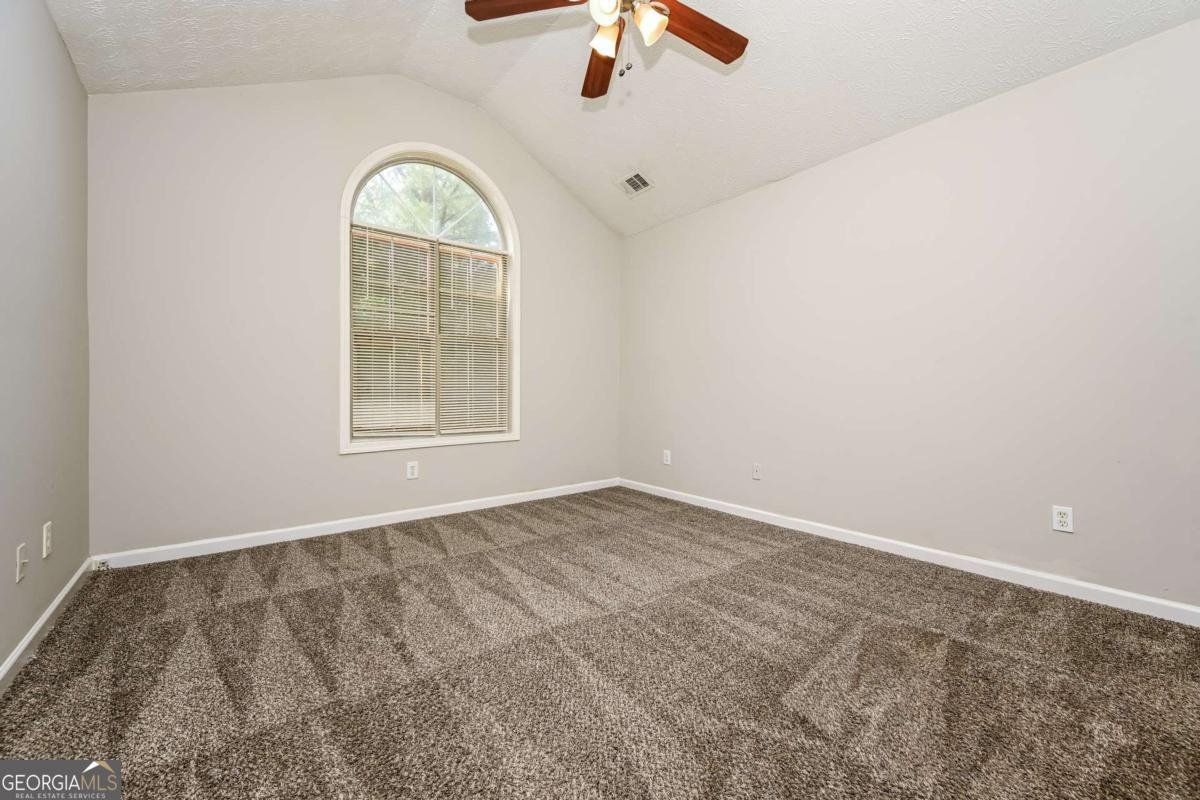132 Misty Ridge Trail Stockbridge - Photo 8