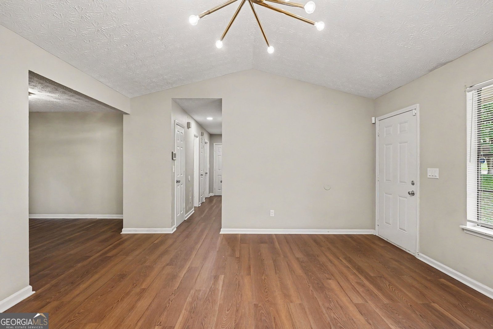 6092 Leverett Drive Lithonia - Photo 7