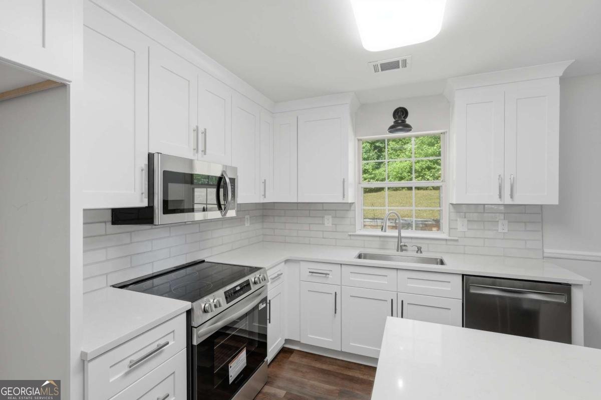 5790 Oak Grove Valley Drive Cumming - Photo 11