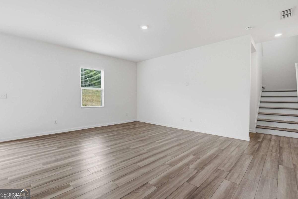 186 Pond Court Hoschton - Photo 8