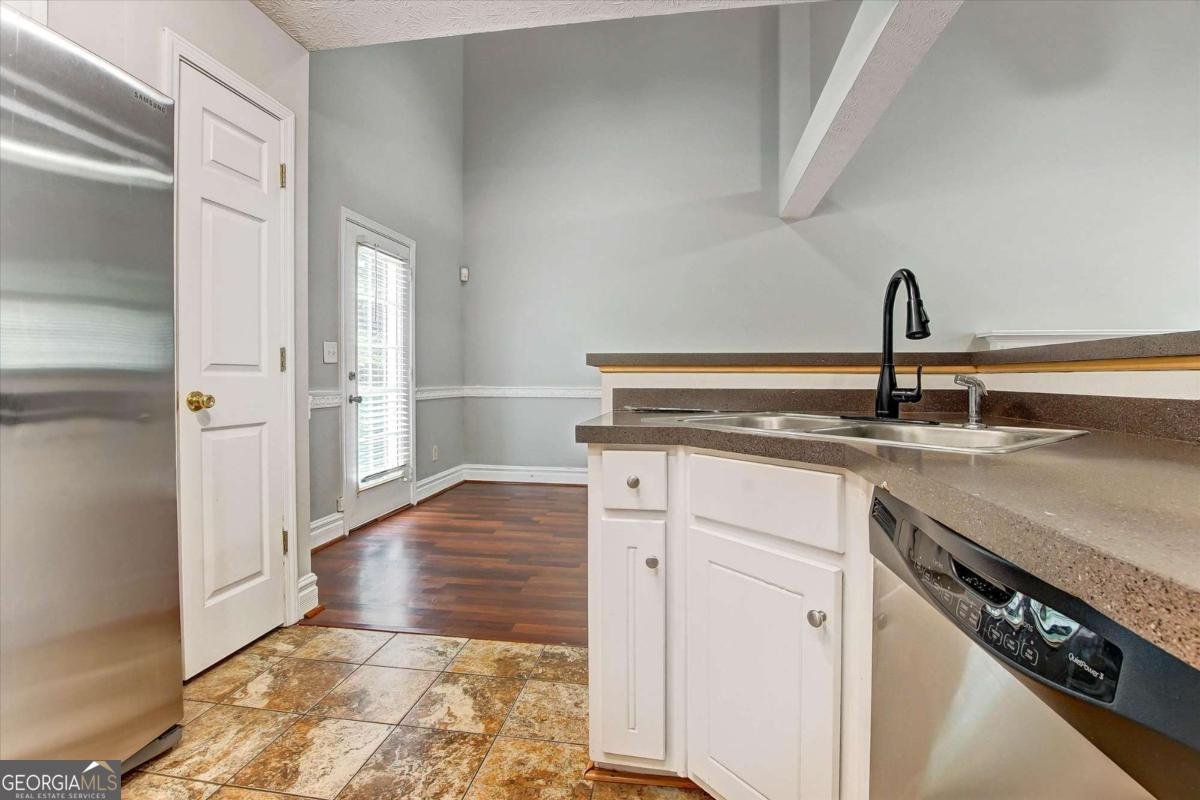 836 Freedom Walk Locust Grove - Photo 12