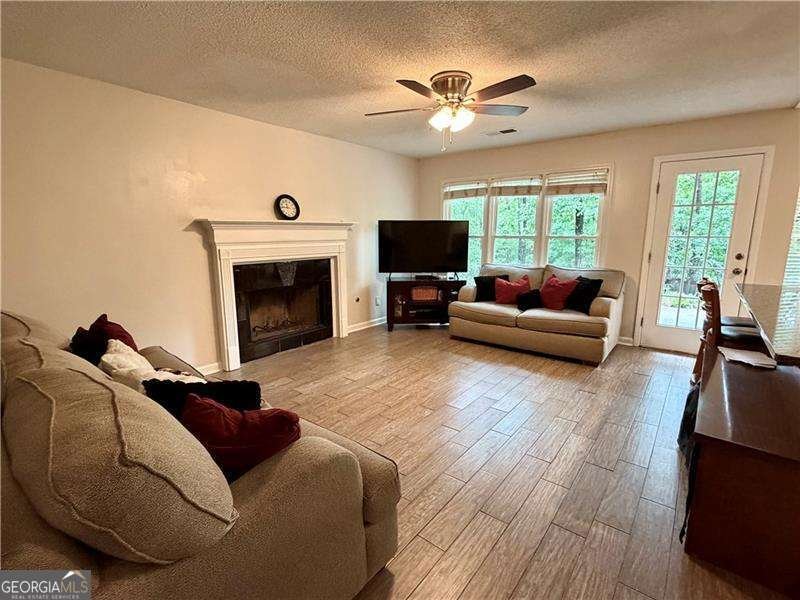 2204 Thicket Court Acworth - Photo 10