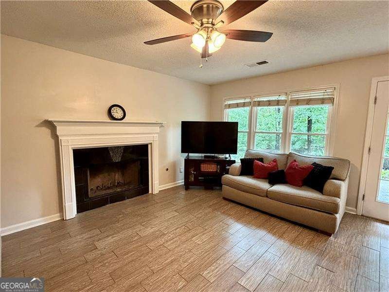 2204 Thicket Court Acworth - Photo 8