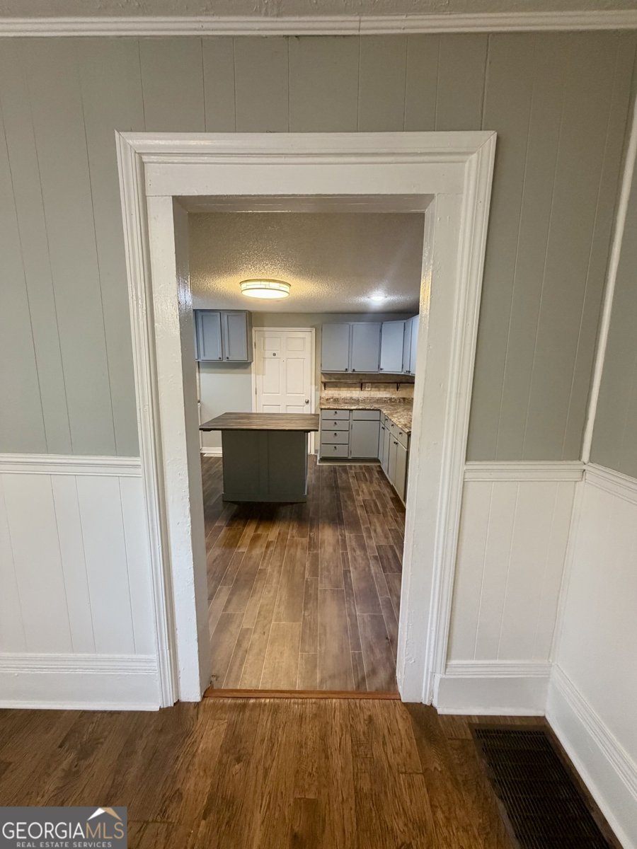 666 Woolfolk Street Macon - Photo 22