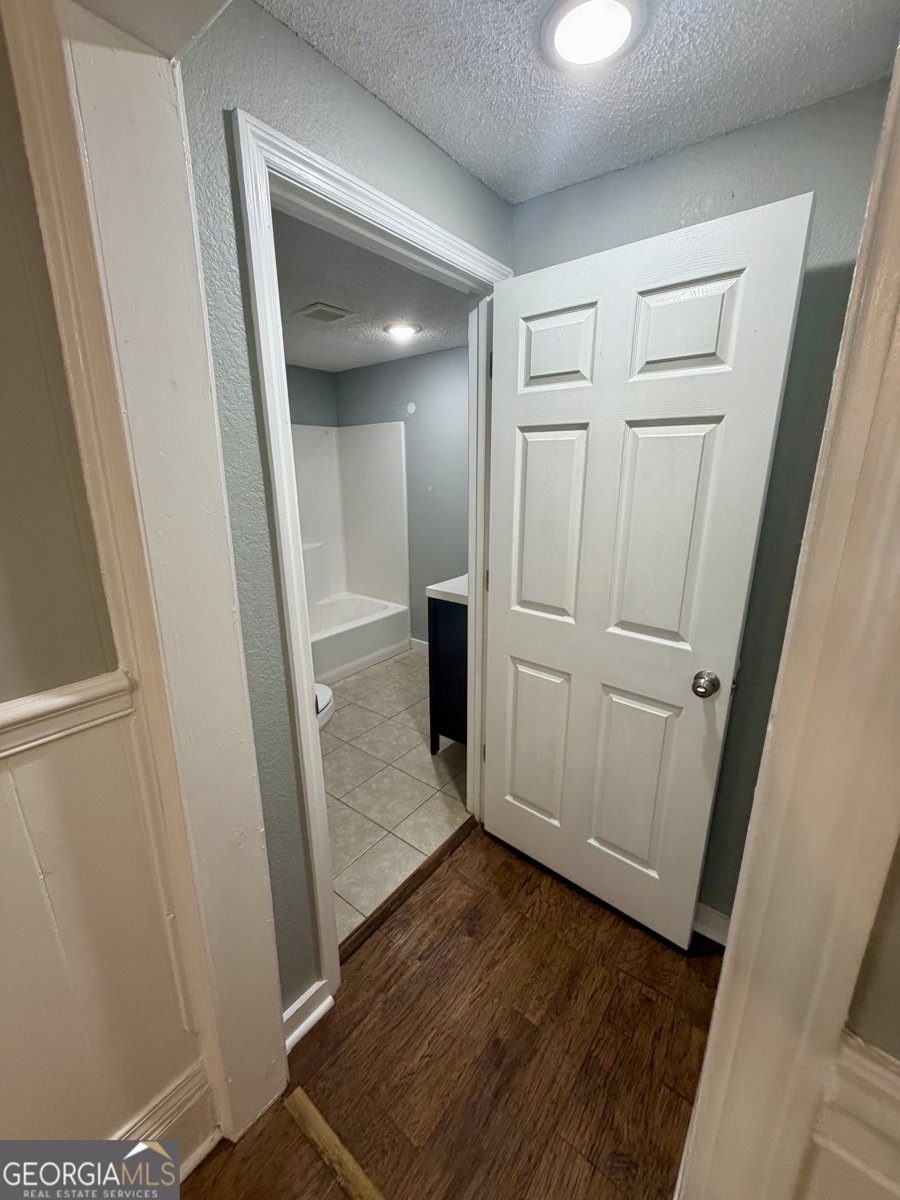 666 Woolfolk Street Macon - Photo 23