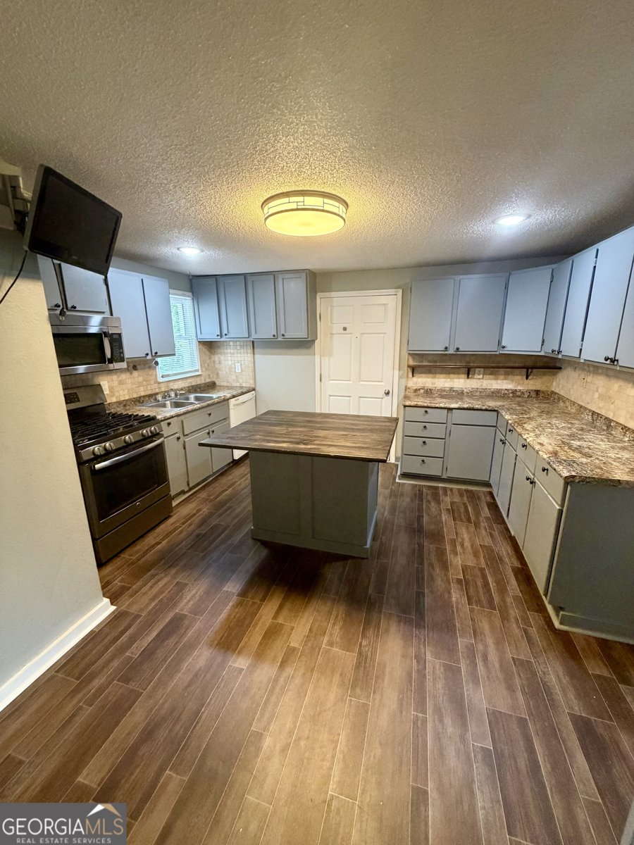 666 Woolfolk Street Macon - Photo 28