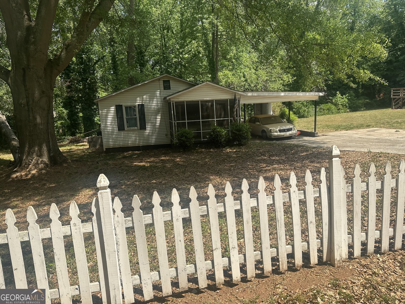 723 Ruby Street Marietta - main photo