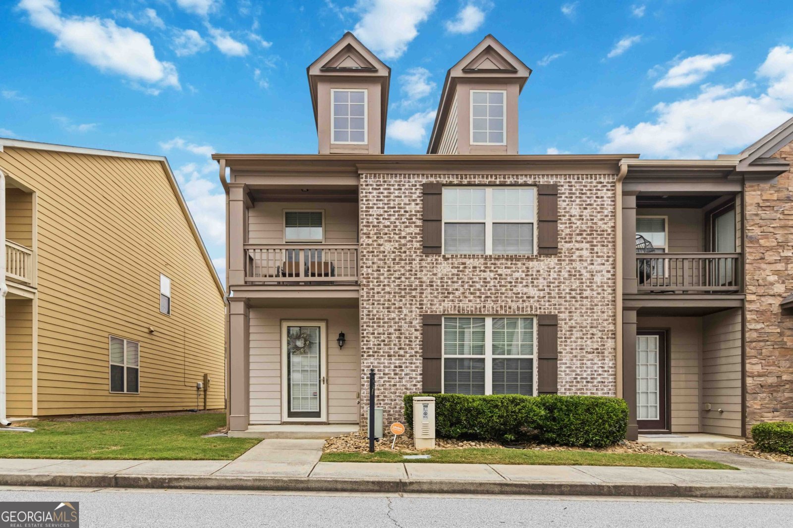 5708 Radford Loop Fairburn - main photo
