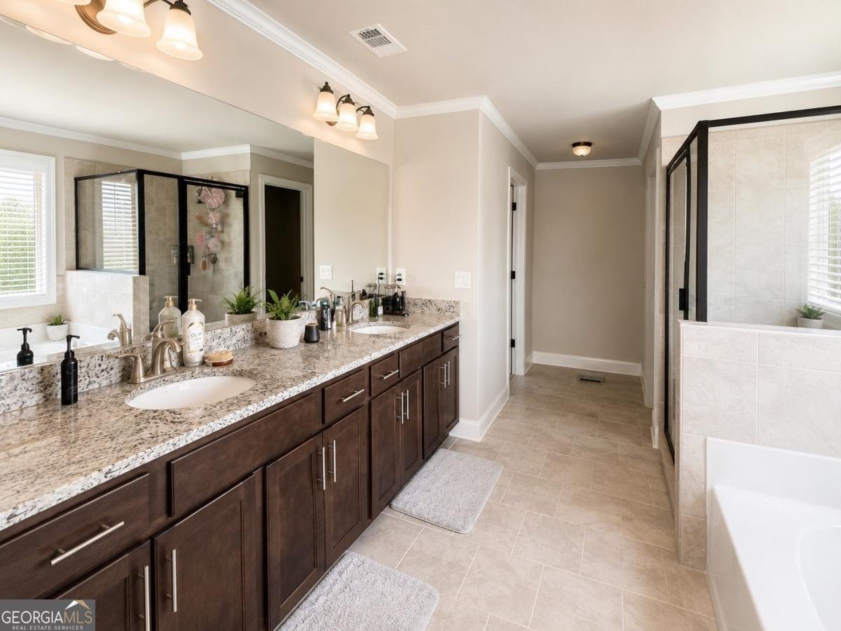 543 Calgary Downs Drive Winder - Photo 7