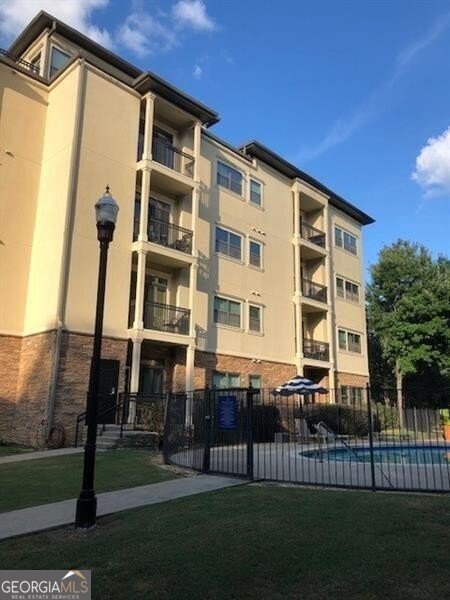 2230 Cheshire Bridge Road Atlanta - main photo