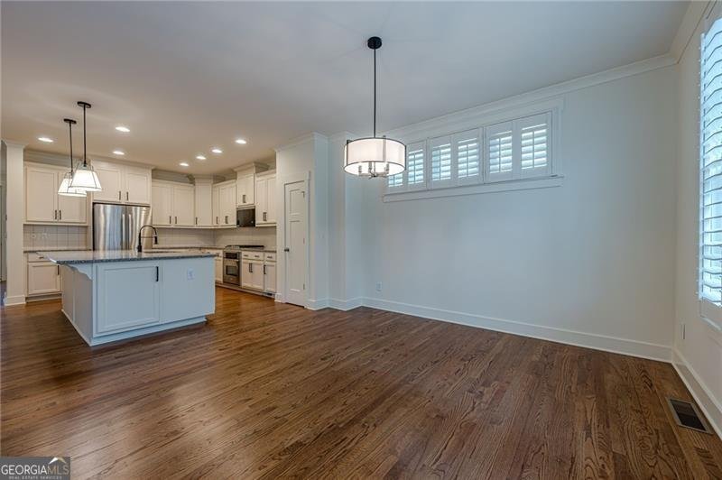 247 Fowler Street Woodstock - Photo 24