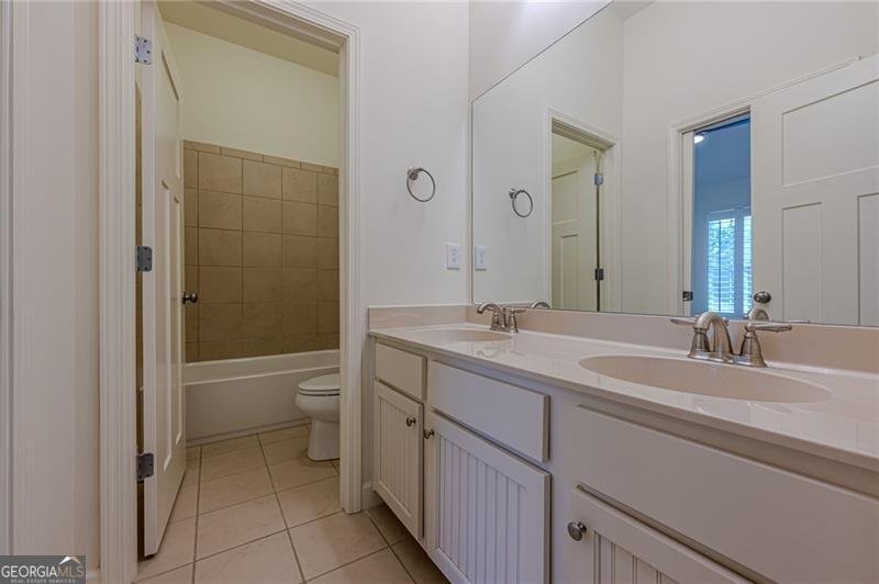 247 Fowler Street Woodstock - Photo 27