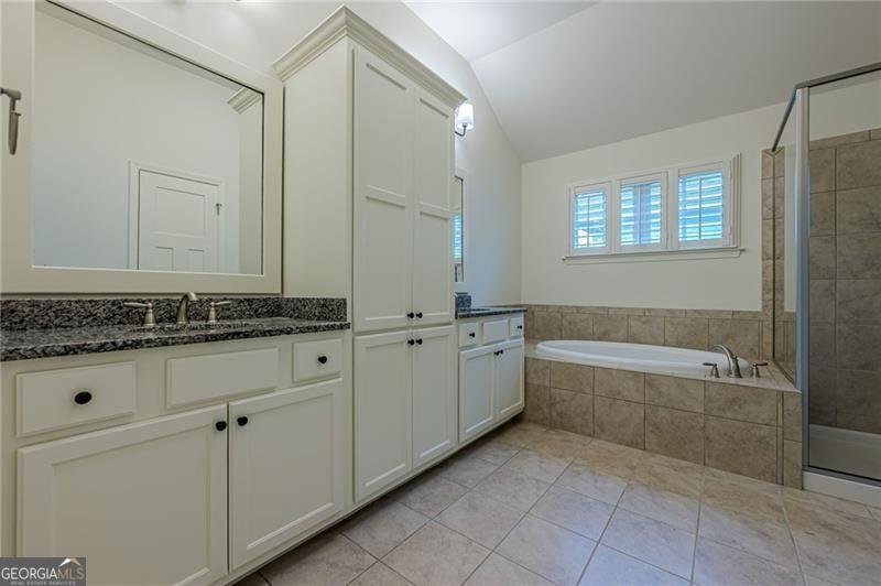 247 Fowler Street Woodstock - Photo 38