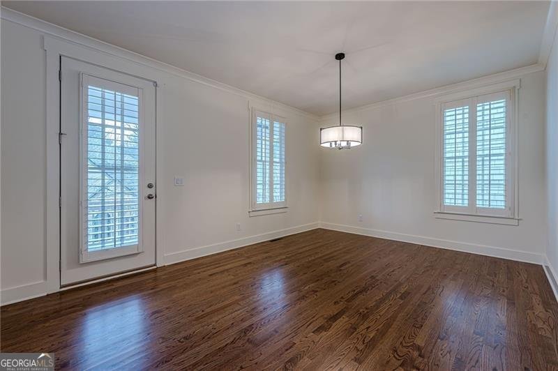 247 Fowler Street Woodstock - Photo 8