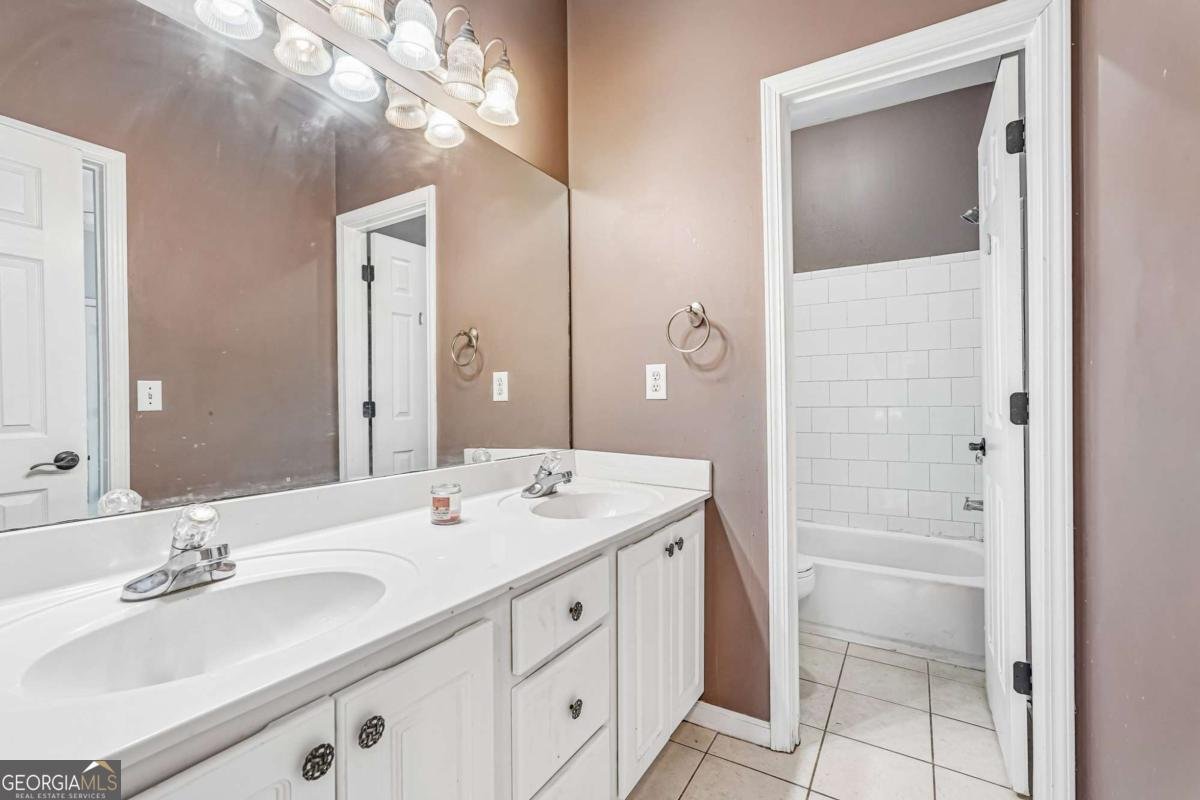 8658 Newborn Way Douglasville - Photo 35