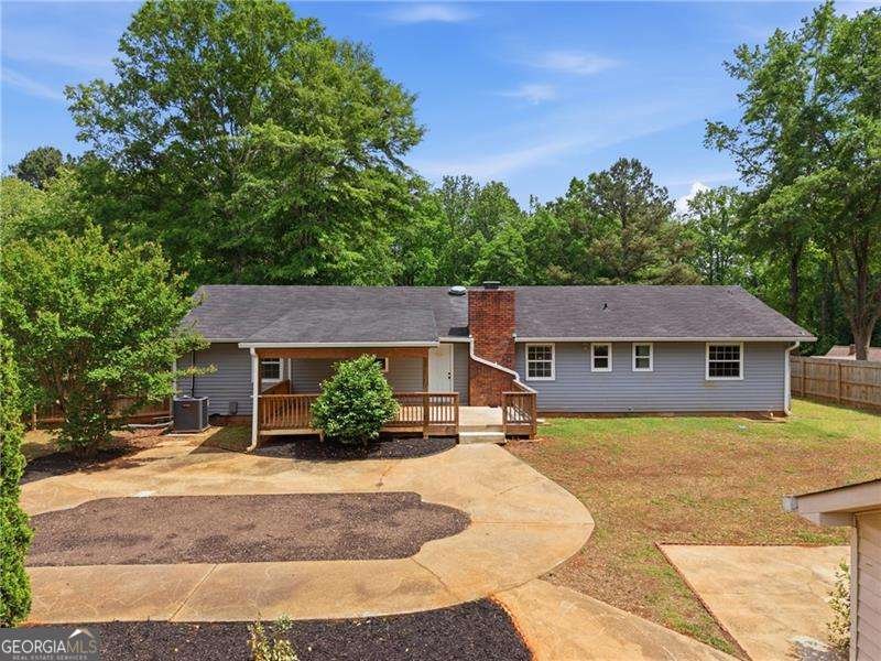 2396 Wales Drive Austell - main photo