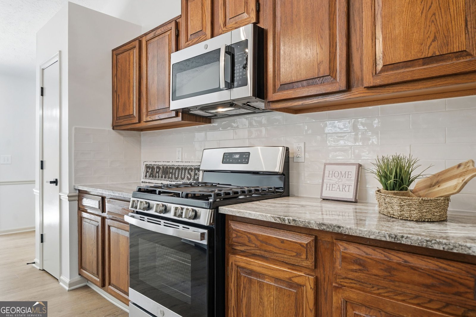 142 River Oaks Drive Woodstock - Photo 12