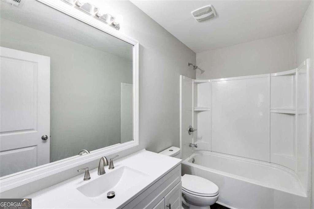 310 Saint Lucas Court Fairburn - Photo 9