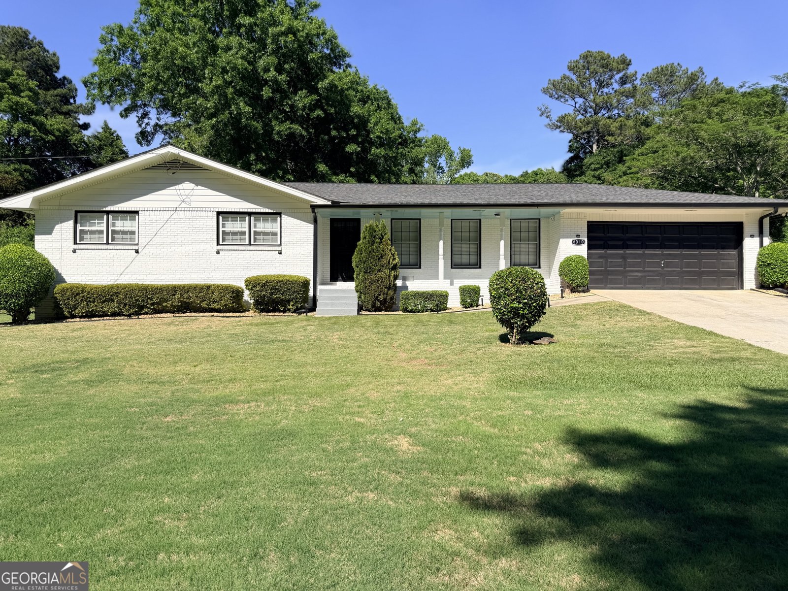 6010 Shadow Rock Drive Lithonia - main photo