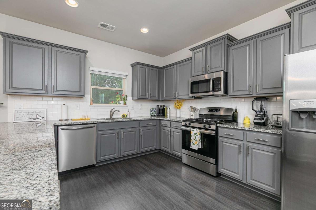 3302 Bellingham Way Lithia Springs - Photo 12