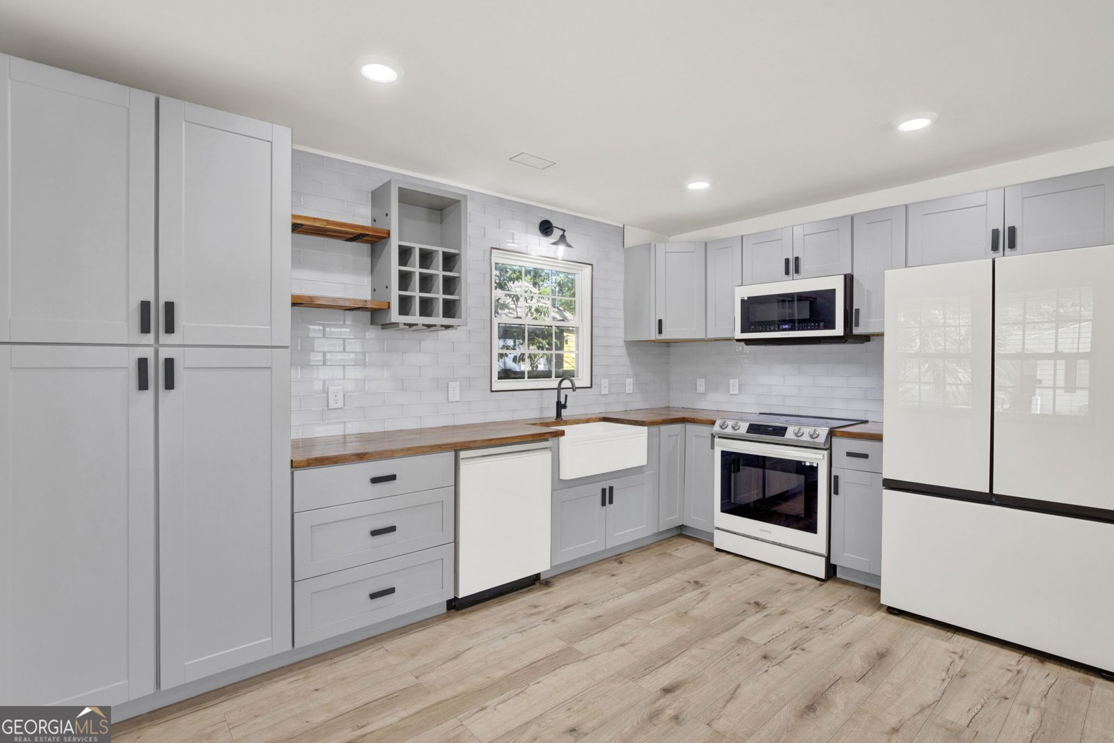 920 51st Street Savannah - Photo 17