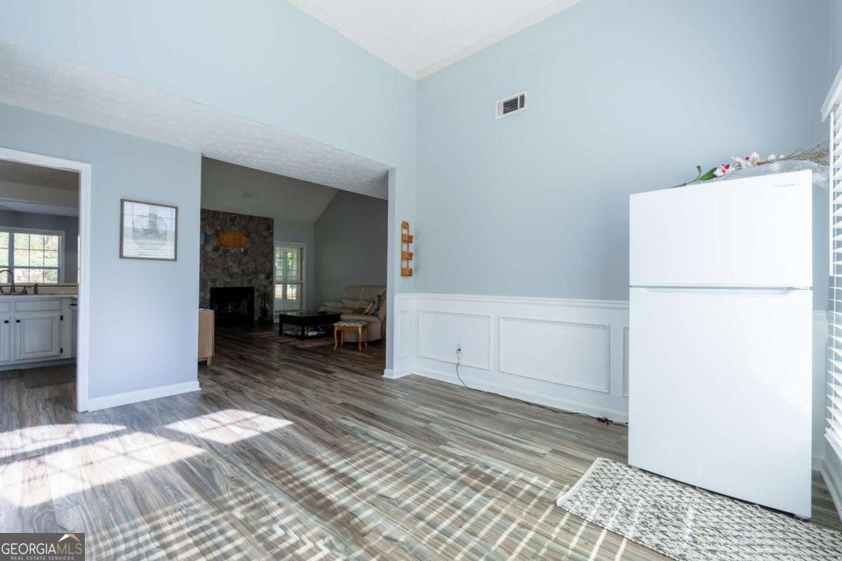 727 Eight Point Court Suwanee - Photo 10