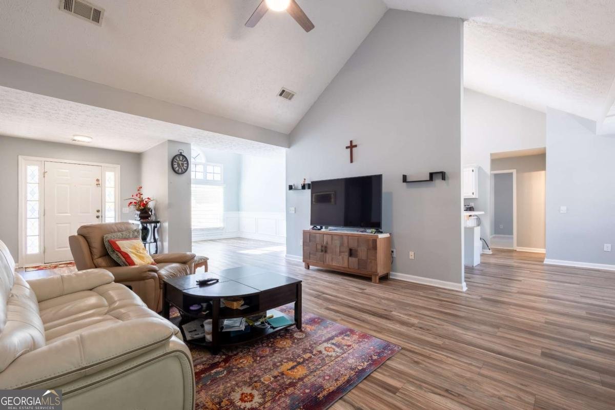 727 Eight Point Court Suwanee - Photo 8