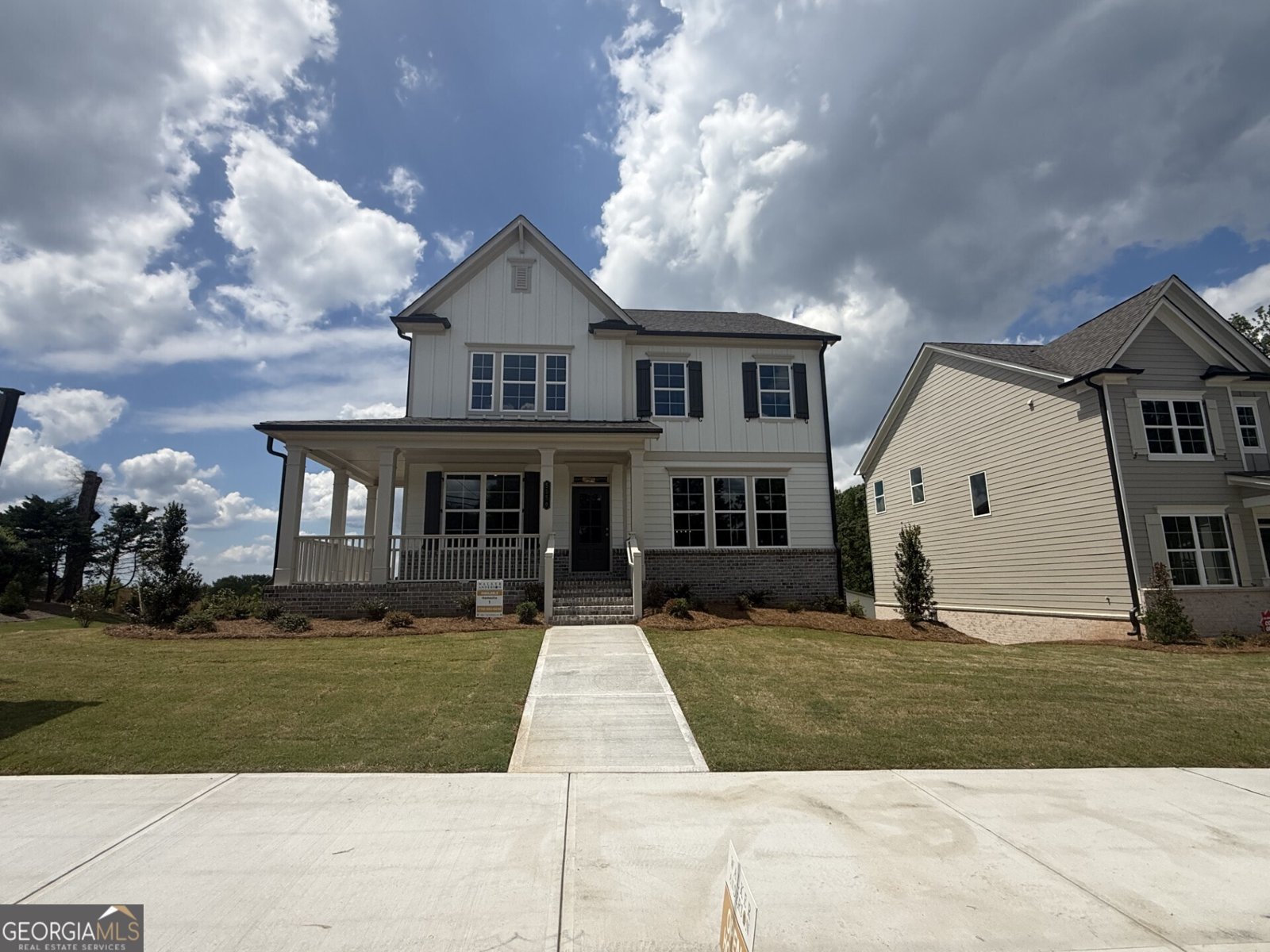 5550 Spring Street Flowery Branch - main photo