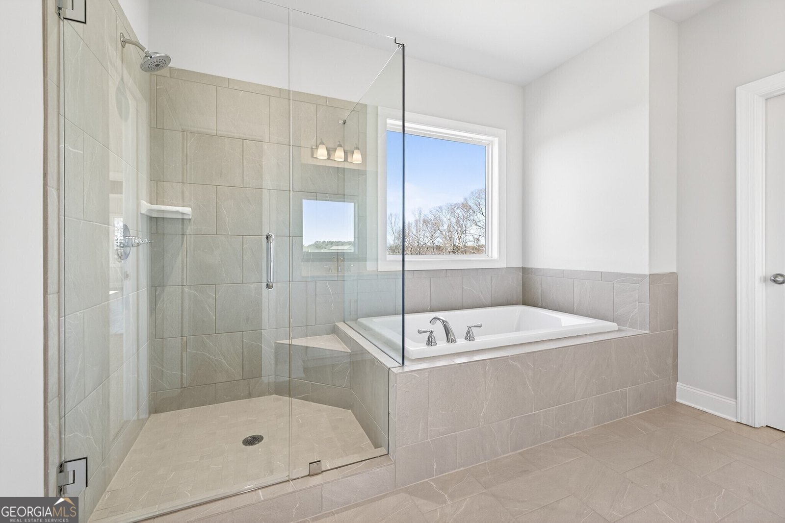5550 Spring Street Flowery Branch - Photo 28